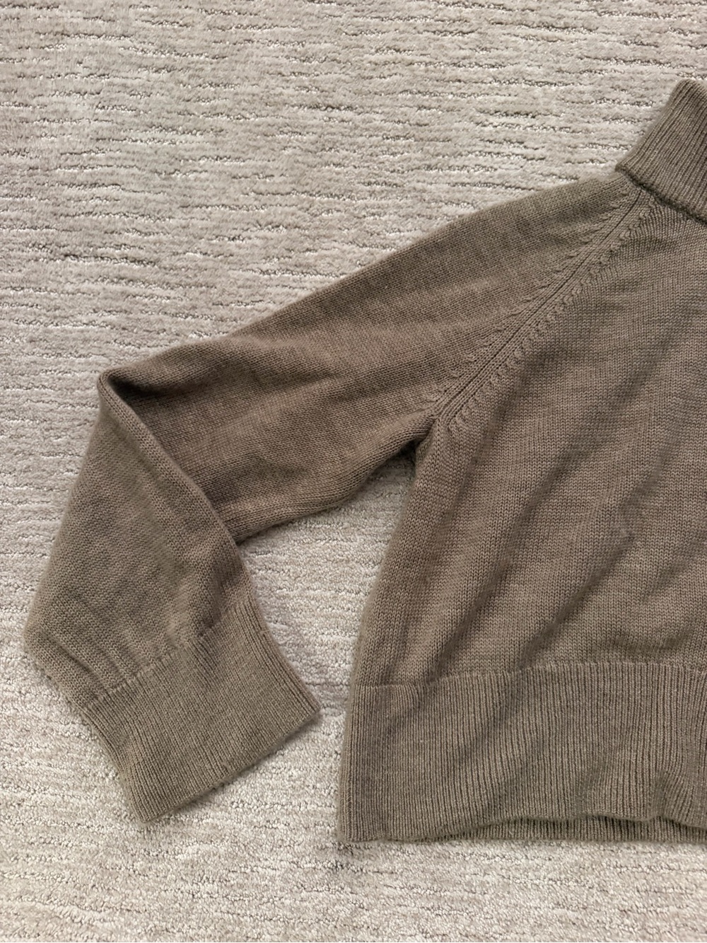 Quince Taupe merino wool cropped Turtleneck Sweater S - Picture 4 of 7